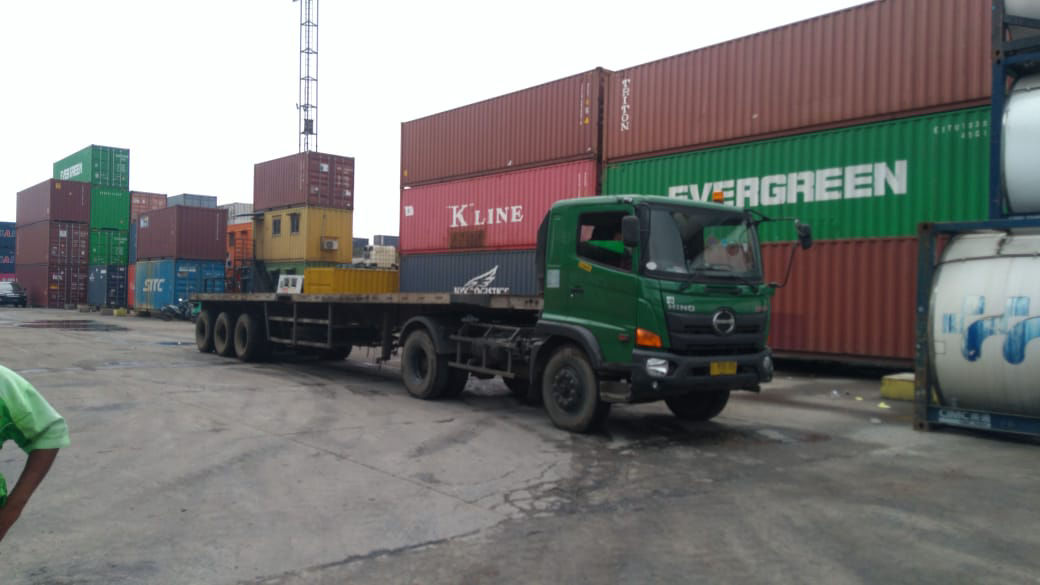 kirim barang via container kereta api tujuan surabaya